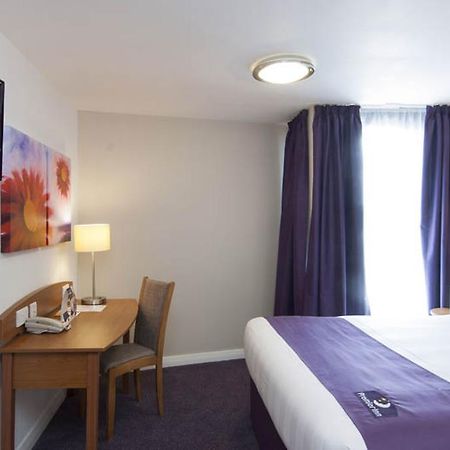 Premier Inn Birmingham City - Waterloo St Extérieur photo