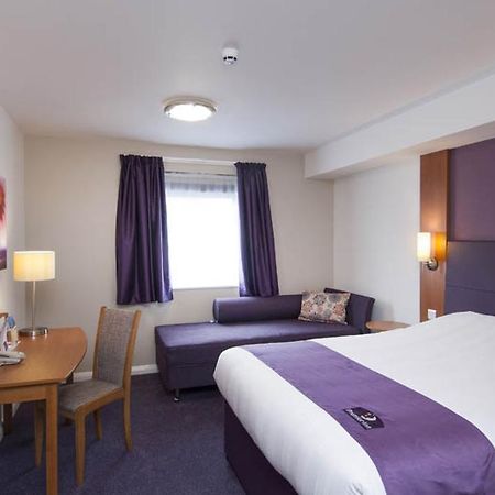 Premier Inn Birmingham City - Waterloo St Extérieur photo