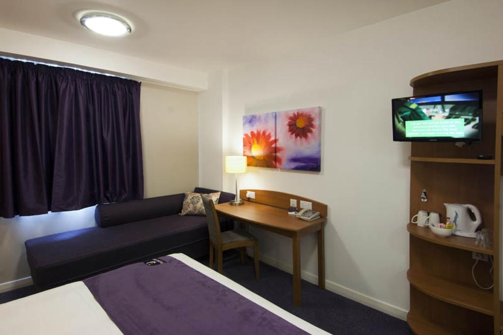 Premier Inn Birmingham City - Waterloo St Extérieur photo