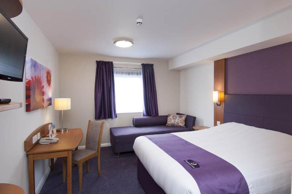 Premier Inn Birmingham City - Waterloo St Extérieur photo