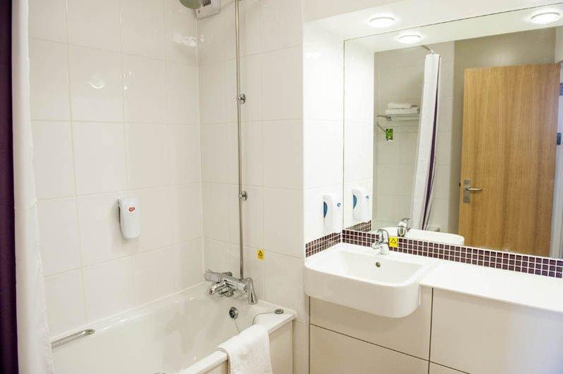 Premier Inn Birmingham City - Waterloo St Extérieur photo